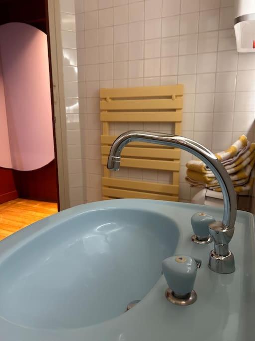 Un Fabuleux Decor Pour Un Chaleureux Appartement Parijs Buitenkant foto