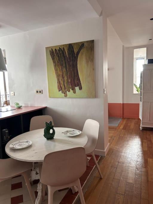 Un Fabuleux Decor Pour Un Chaleureux Appartement Parijs Buitenkant foto